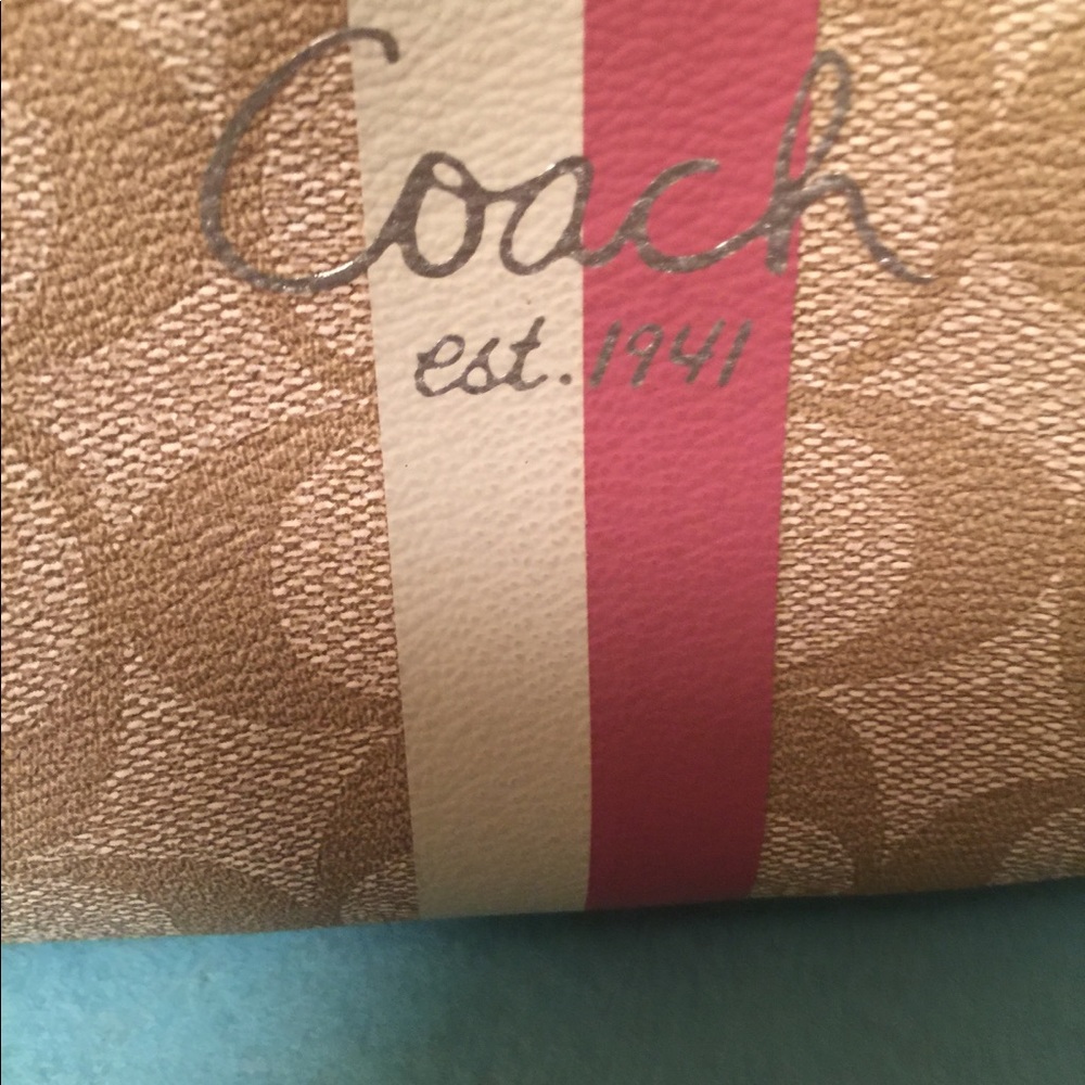 COACH MAKEUP BAG